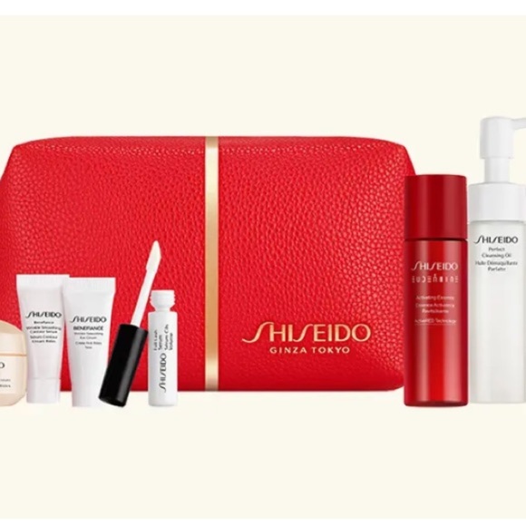 Shiseido Red Beauty Essentials Set - Picture 1 of 1